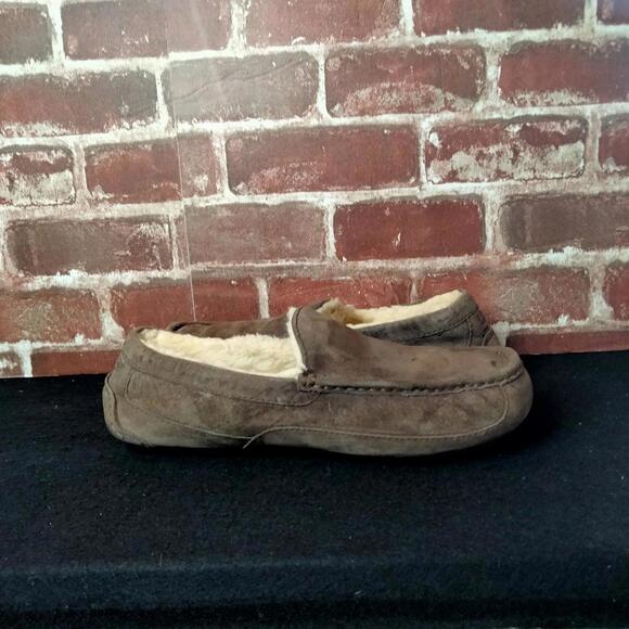 UGG Slippers Womens Size 8 Tan Winter Slip-on Loafers - Picture 4 of 8